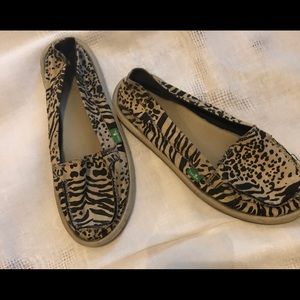 Sanuk Slip Ons